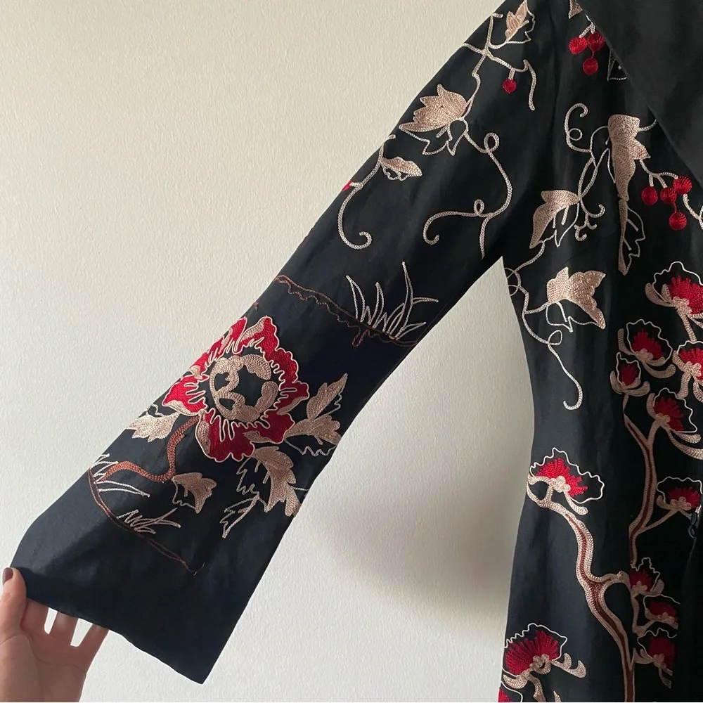 Vintage SUE WONG Floral Print Embroidered Appliqué  Asian Inspired Trench Coat - Picture 4 of 16